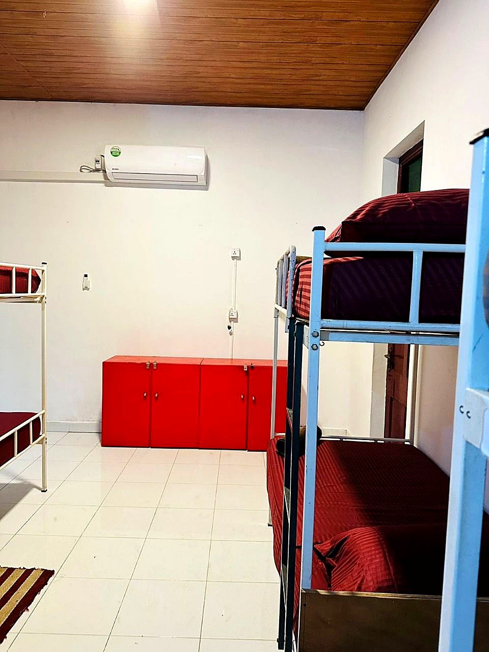 Female 4/8 Bed Dorm